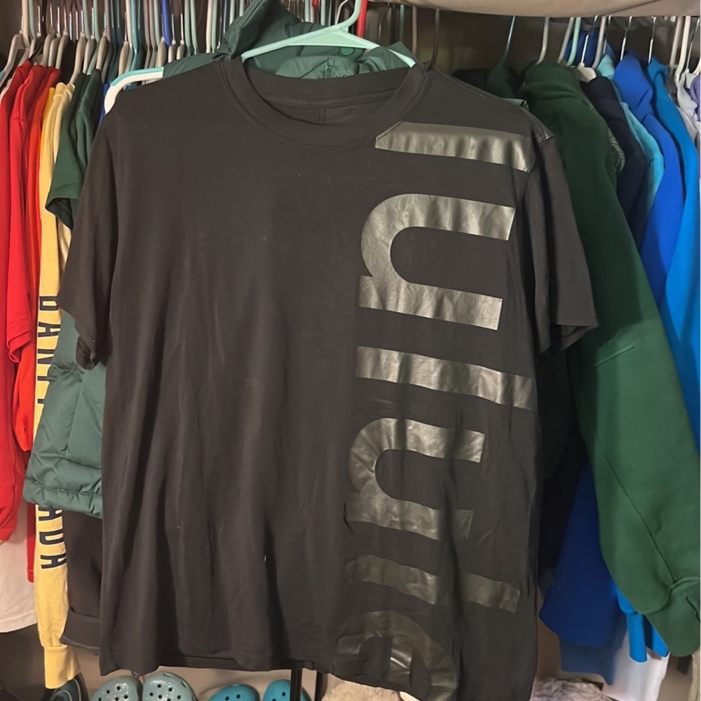 lululemon graphic tee